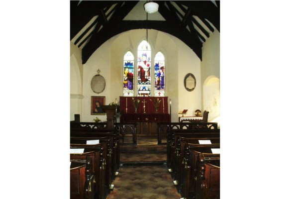 Eglwys y Santes Fair Trefriw / St Mary's Church Trefriw - Hawlfraint / Copyright Suryiah Evans