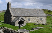 Eglwys St Celynin Church - Hawlfraint Ein Treftadaeth / Copyright Our Heritage