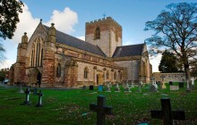 Cadeirlan Llanelwy / St Asaph Cathedral - Hawlfraint Ein Treftadaeth / Copyright Our Heritage